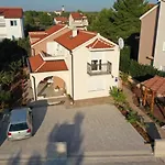 Ninic Διαμέρισμα