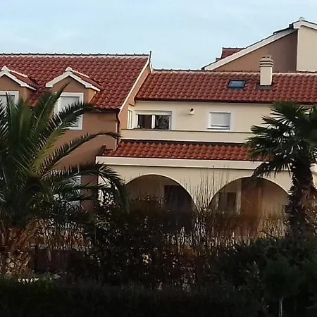 Ninić *