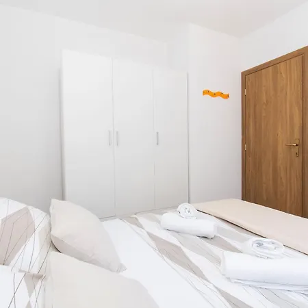 Apartmán Ninic Srima