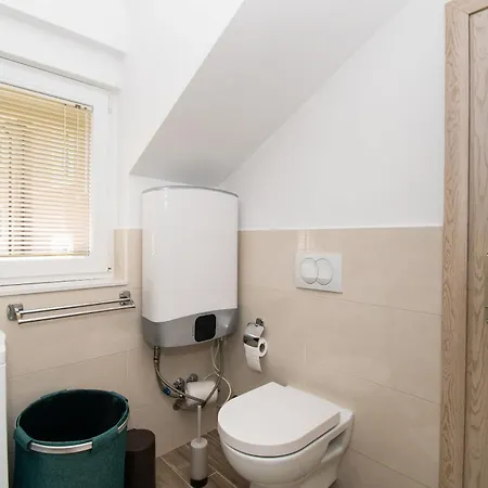Ninić Apartament *