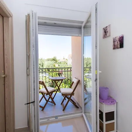 Apartment Ninic *