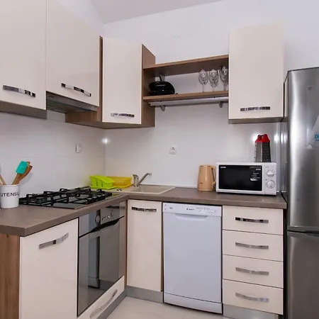 Ninic Apartment