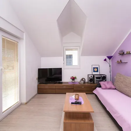 Apartment Ninic *
