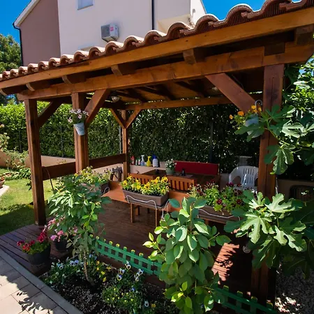 Ninić Apartament *