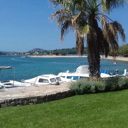 Ninić *